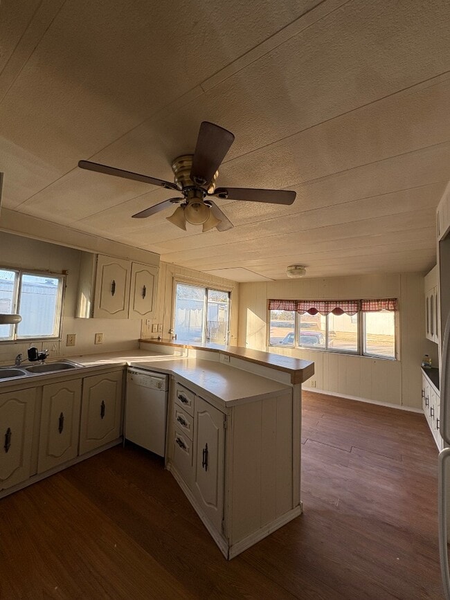 Building Photo - 3109 Switzer Rd