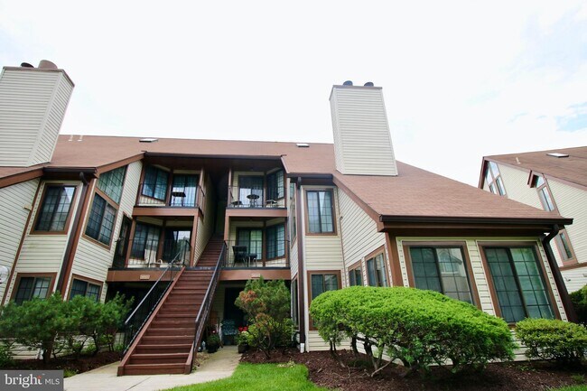 Building Photo - 6033 Curtier Dr