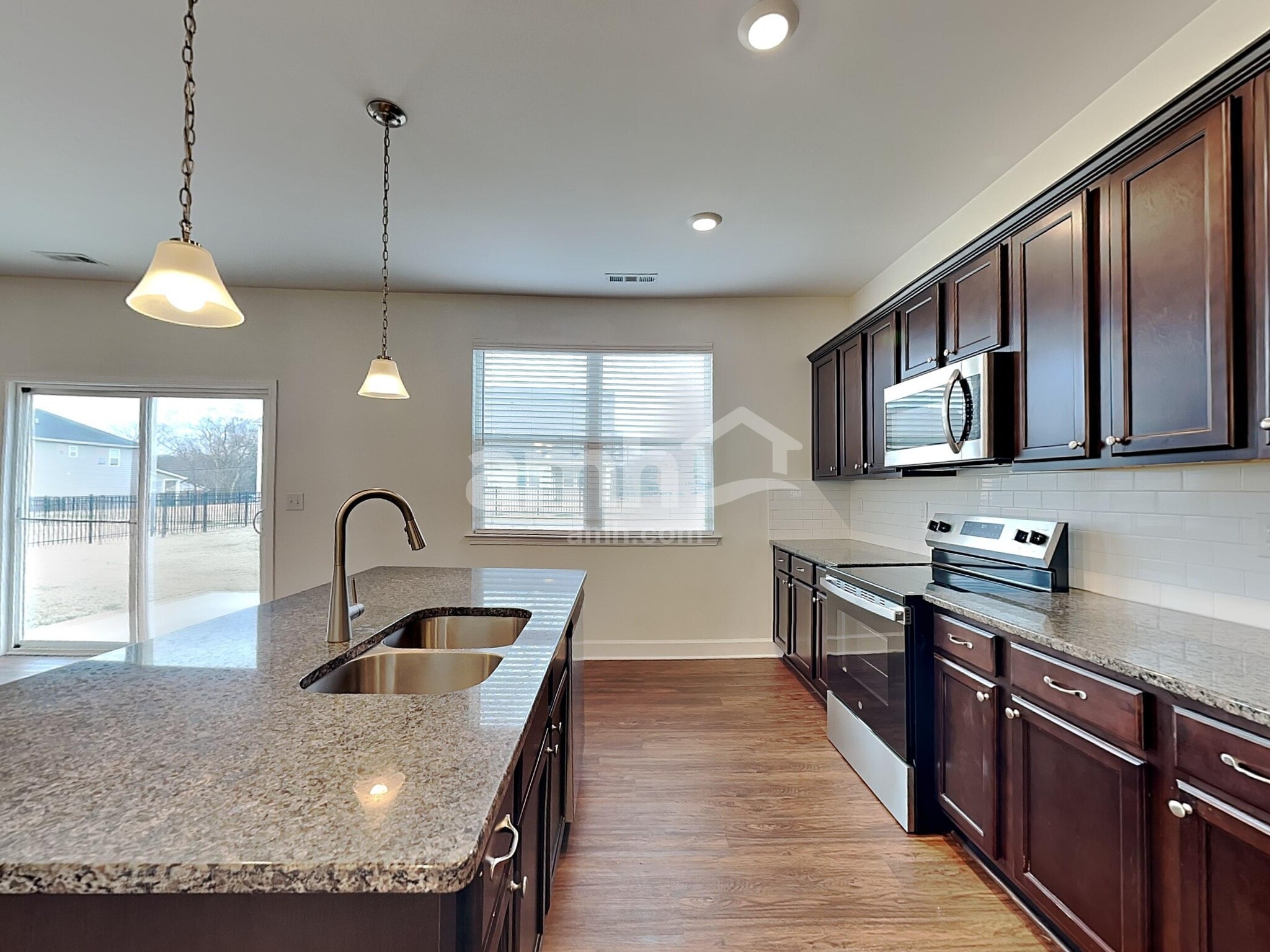 Building Photo - 417 Bluewater Dr