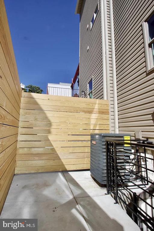 Building Photo - 1606 N 3rd St