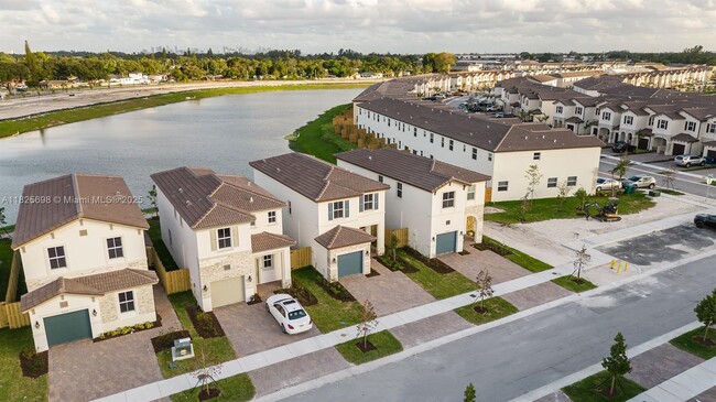 Primary Photo - 2336 NW 130th St