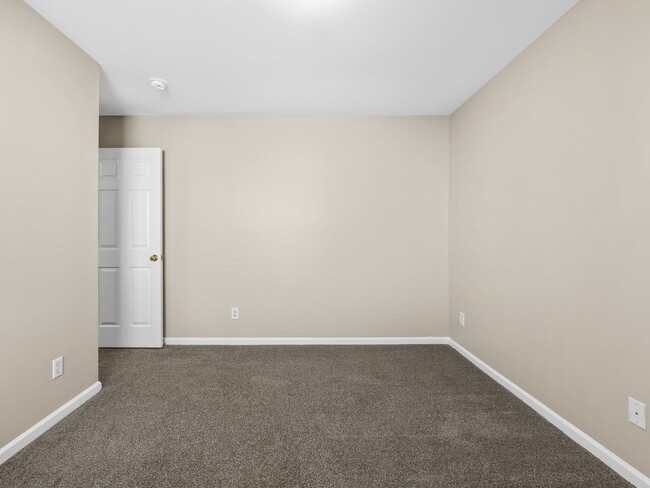 Building Photo - Beautiful 4 BR,  2 BA Ranch Home - District 2