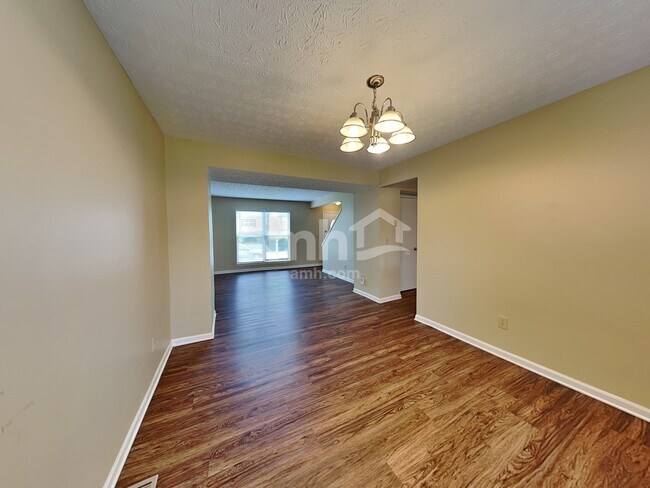 Building Photo - 3559 High Creek Dr