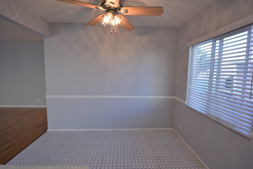 Building Photo - 823 Orange Grv Ave