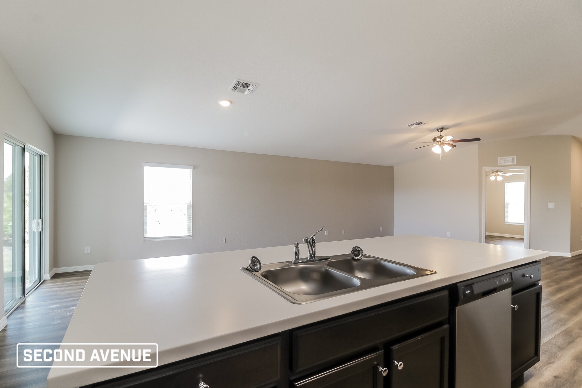 Building Photo - 877 Biscayne Dr