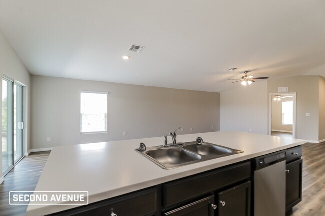 Building Photo - 3606 11th St SW
