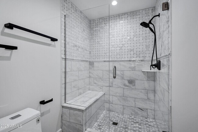 Building Photo - 11459 N 56th St