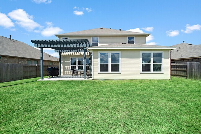 Building Photo - 25203 Farmdale Ln