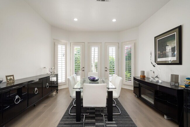 Building Photo - 78695 Castle Pines Dr