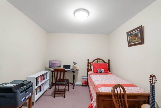 Building Photo - 502 Geddes Ave