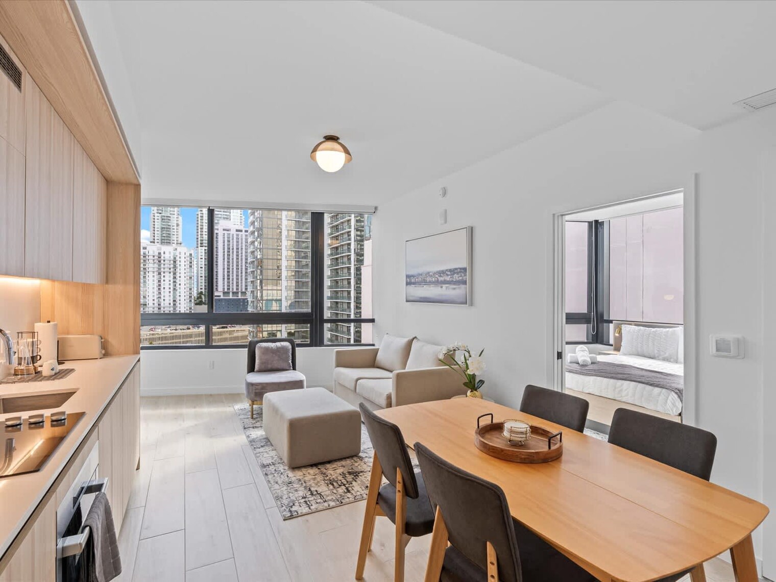 Building Photo - 225 N Miami Ave