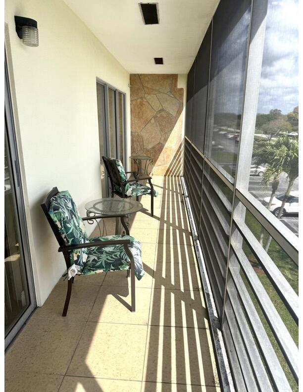 Building Photo - 162 Preston Way