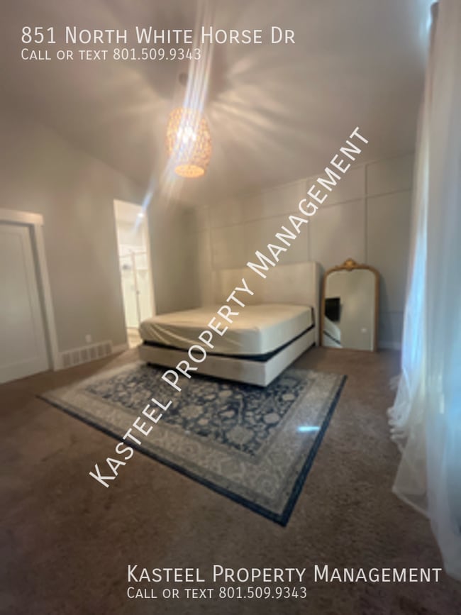 Building Photo - 851 White Horse Dr