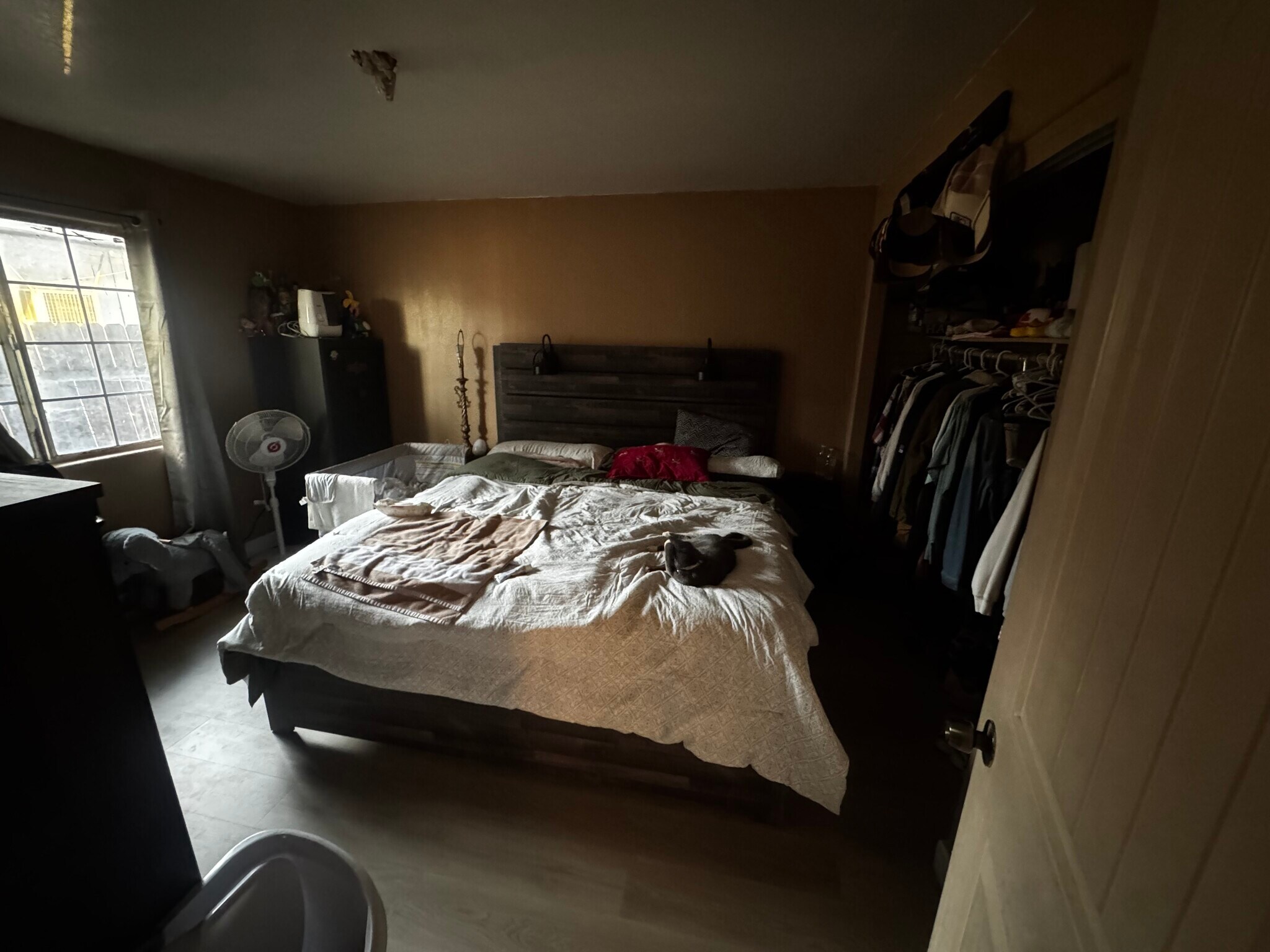 Building Photo - 831 N H St