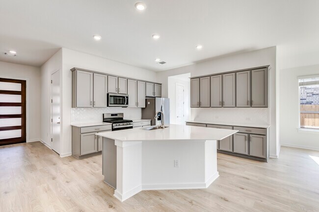 Building Photo - 625 Promise Land Ct