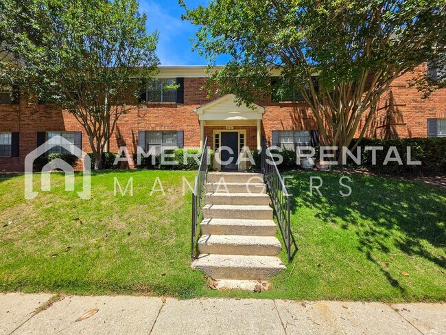 Building Photo - Move-in Special! Cute 1 Bed / 1 Bath Condo in Homewood, AL for Rent - Available NOW! Sign a 13-mo...