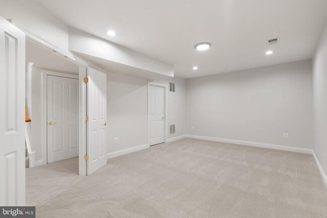 Building Photo - 9185 Topaz St