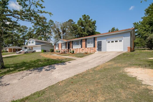 Building Photo - 7268 Fontana Dr