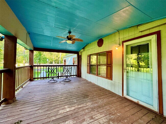 Building Photo - 914 County Rd 4882