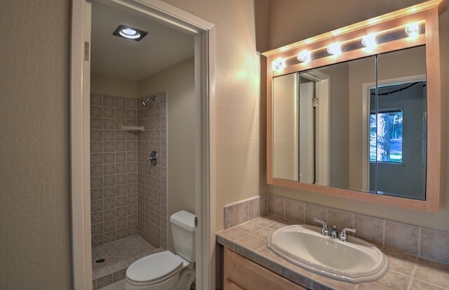 Building Photo - Incline Village: Condo - 3 Bedrooms, 2 Ful...