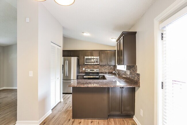 Building Photo - 15747 E Center Pl