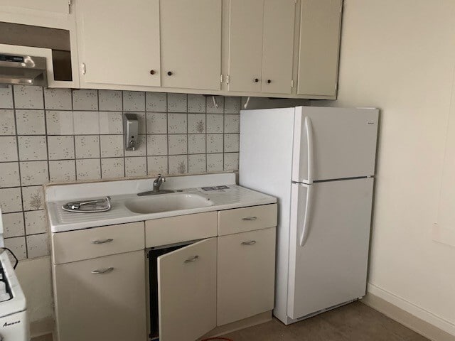 Building Photo - 10TH 170-172 S