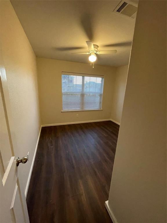 Building Photo - 536 Hidden Dale Dr