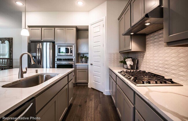 Building Photo - 2901 Black Walnut St