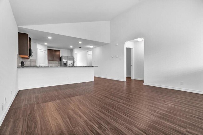 Building Photo - 2606 Yaupon Rnch