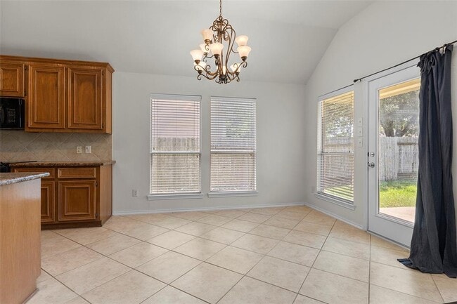 Building Photo - 11047 Pierce Valley Dr