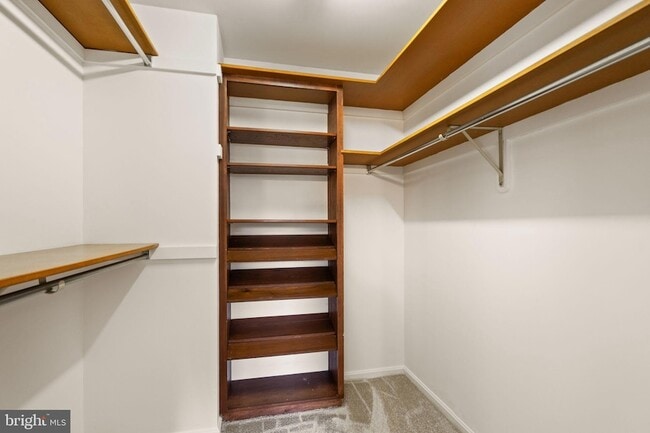 Building Photo - 318 Evergreen Mills Rd