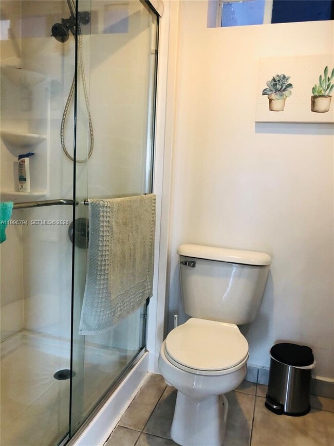 Building Photo - 650 NE 64th St