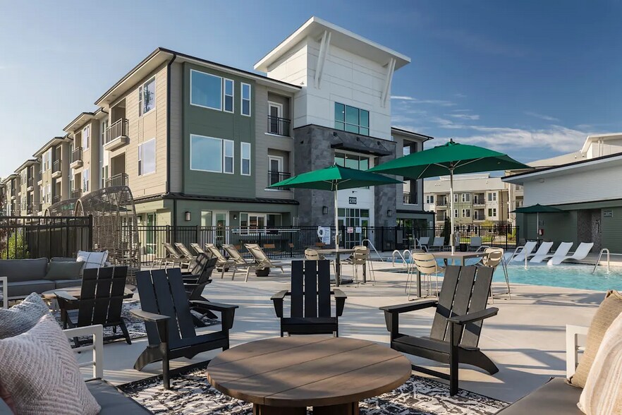 Building Photo - 2110 Birkhall St