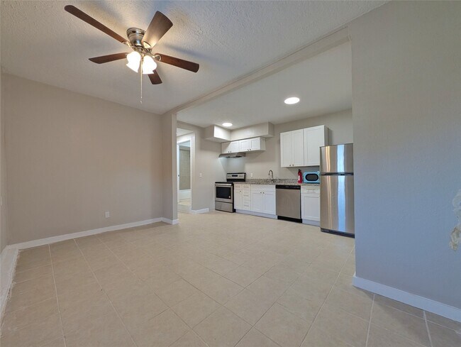 Building Photo - 1219 33rd St