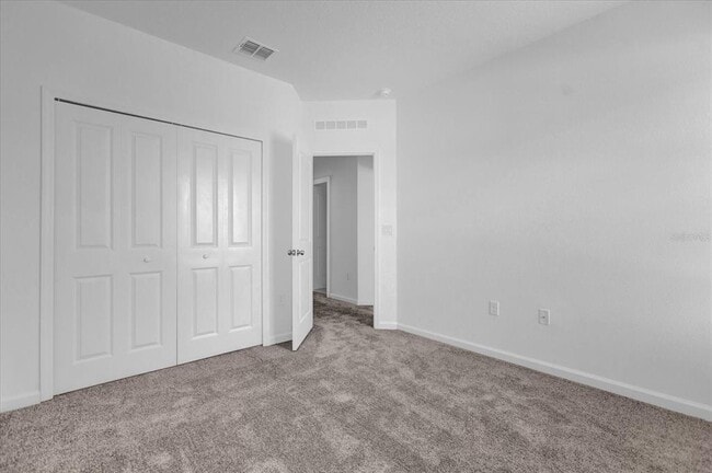 Building Photo - 2474 Skyline Lp