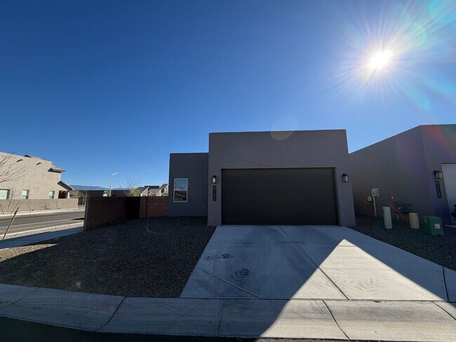 Building Photo - 2 Bedroom Single Story New Build in Mesa Del Sol Near Netflix Studios!