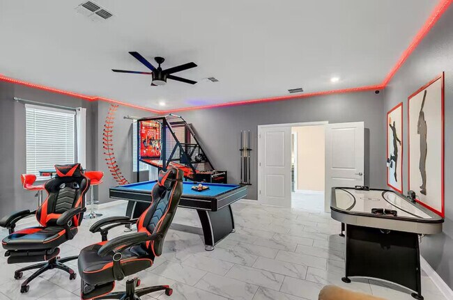 Building Photo - 9016 Sommerset Hills Dr