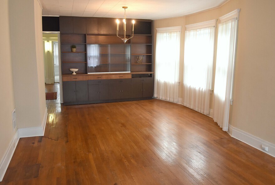Dining Room - 61 Manchester Pl