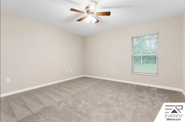 Building Photo - 14 Richland Ln