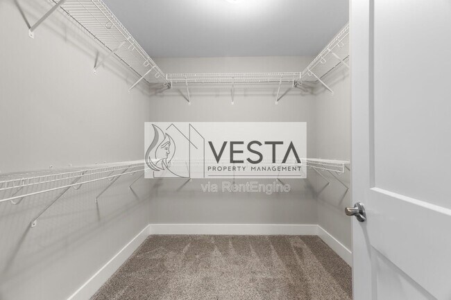 Building Photo - 12 Riddle Rd