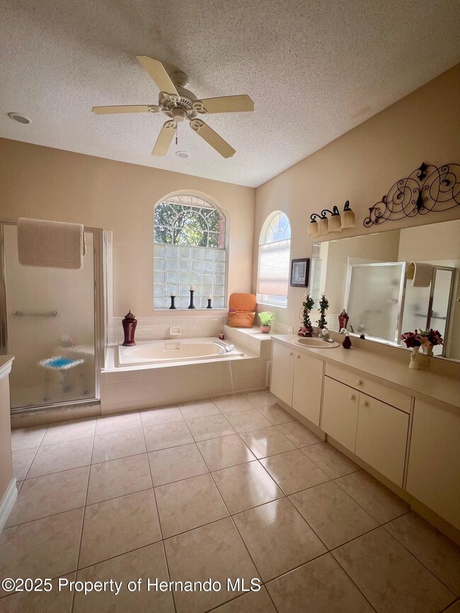 Building Photo - 7424 Harvard Hills Pl