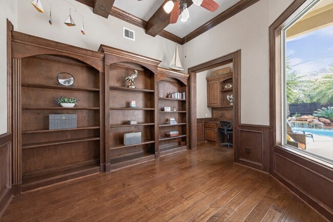Building Photo - 7414 Dayhill Dr