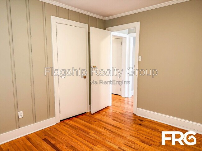 Building Photo - 613 Pittman St