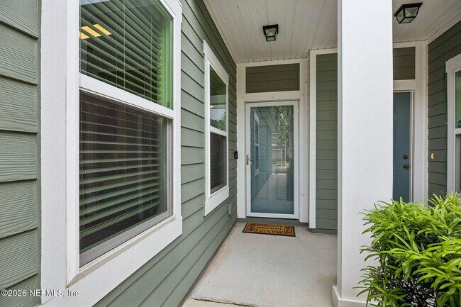 Building Photo - 470 Servia Dr