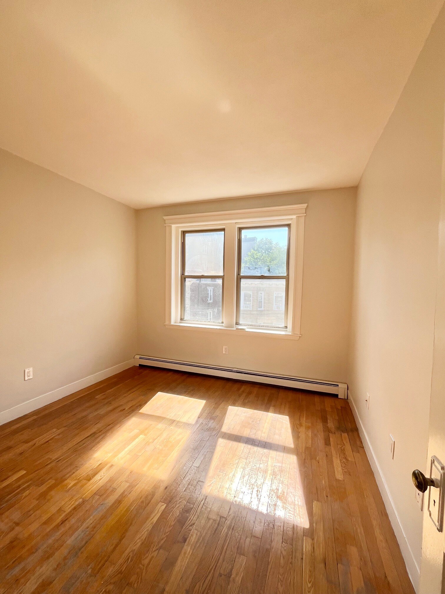 Building Photo - 15 Colborne Rd