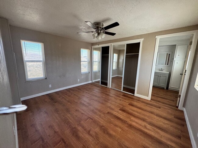 Building Photo - Cute 2 bedroom/2 bath in spring creek