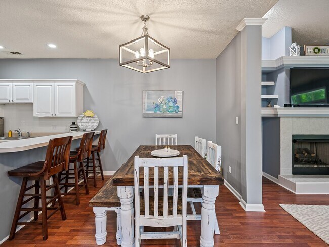 Building Photo - 5015 Mint Hill Ct