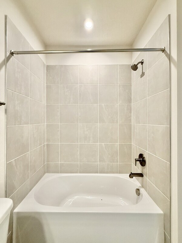 Building Photo - 507 Voltaire Dr