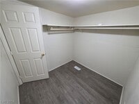 Building Photo - 1121 Pawnee Ln