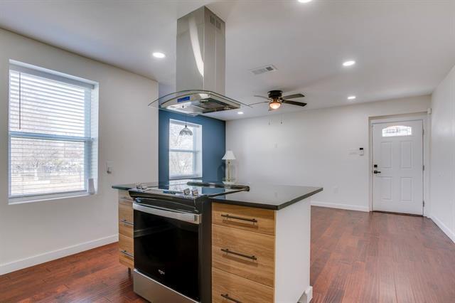 Building Photo - 1903 Harlandale Ave